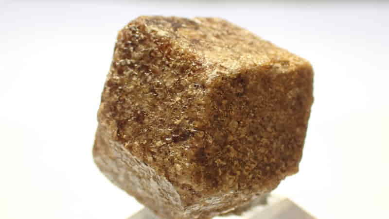 Hessonit - Plavoucí granát