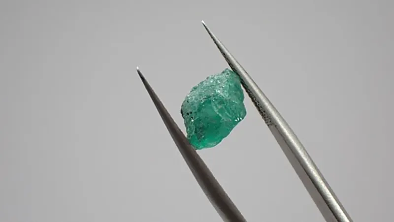 Smaragd z kolumbie 2,1ct