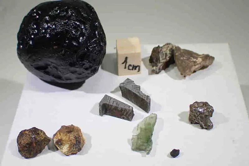 Set Meteoritů a tektitů