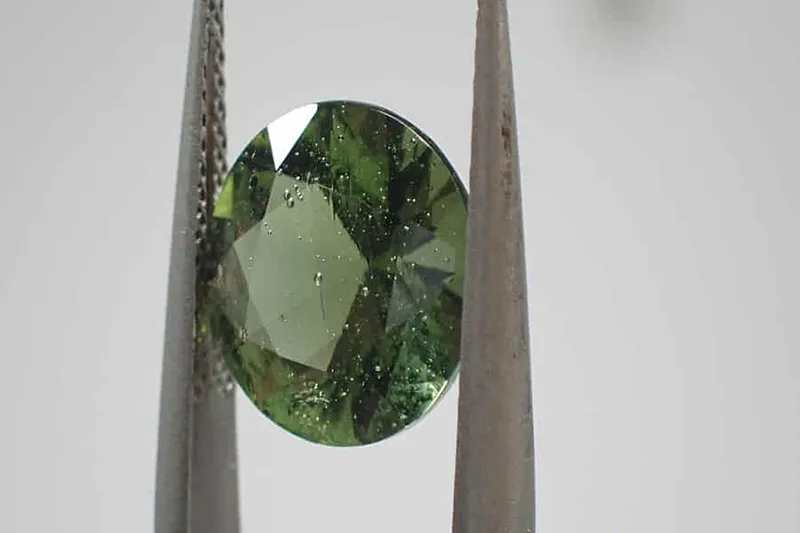 Vltavín broušený 2,25ct 9,3x9,3x6mm