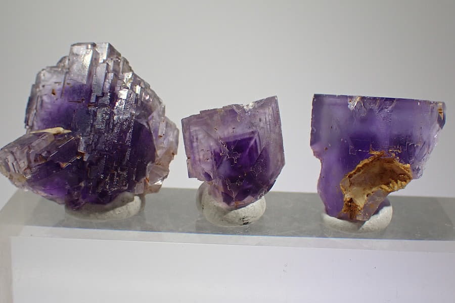 Flurite Berbes Spain - 3 kusy fluoritu s fantomem