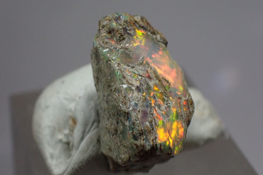 Drahý opál z Etiopie 18x12x13mm / 12,45ct