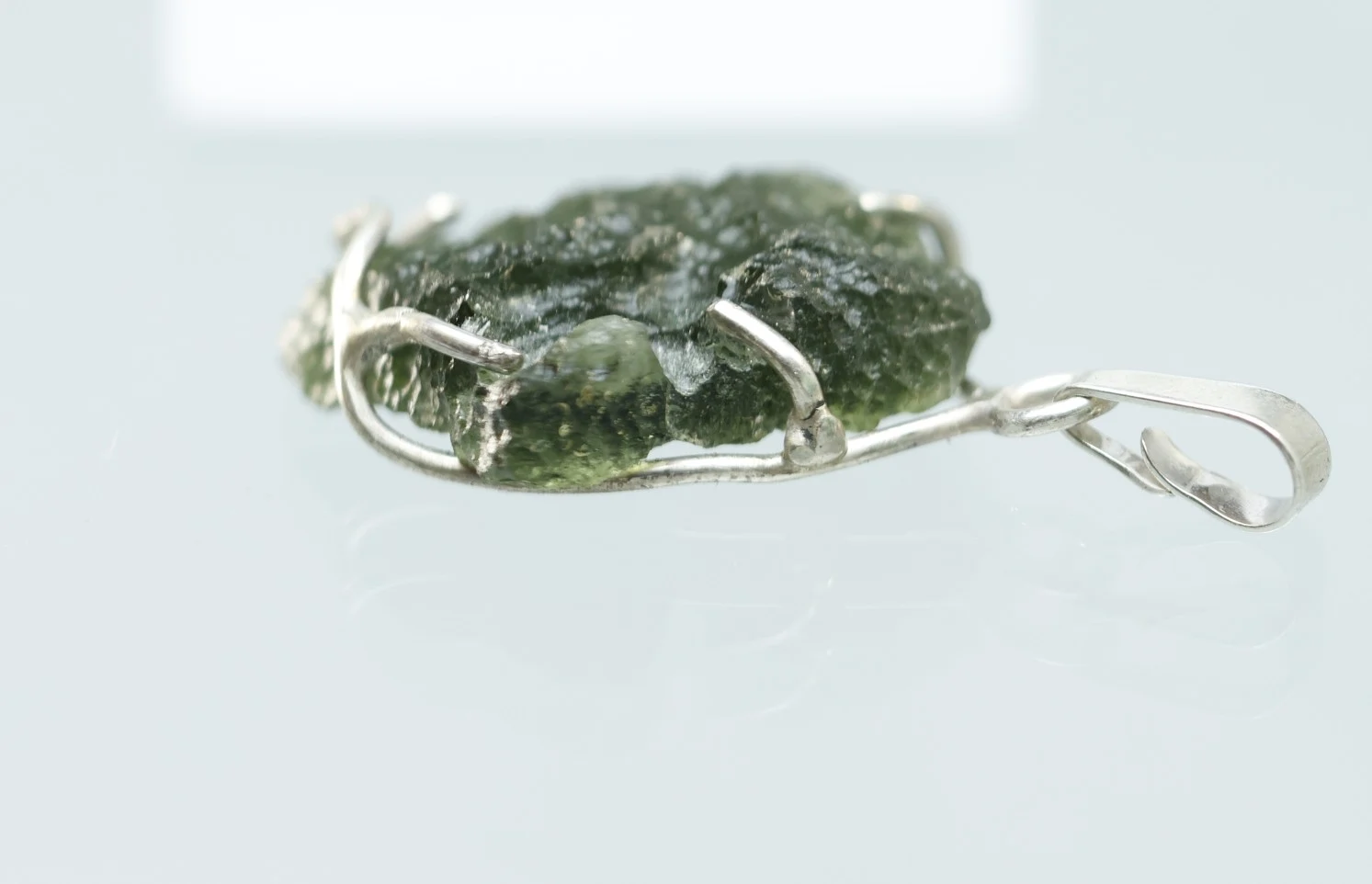 Vltavín na krk - přívěsek s vltavínem stříbro 25x19x7mm 4,24gramů