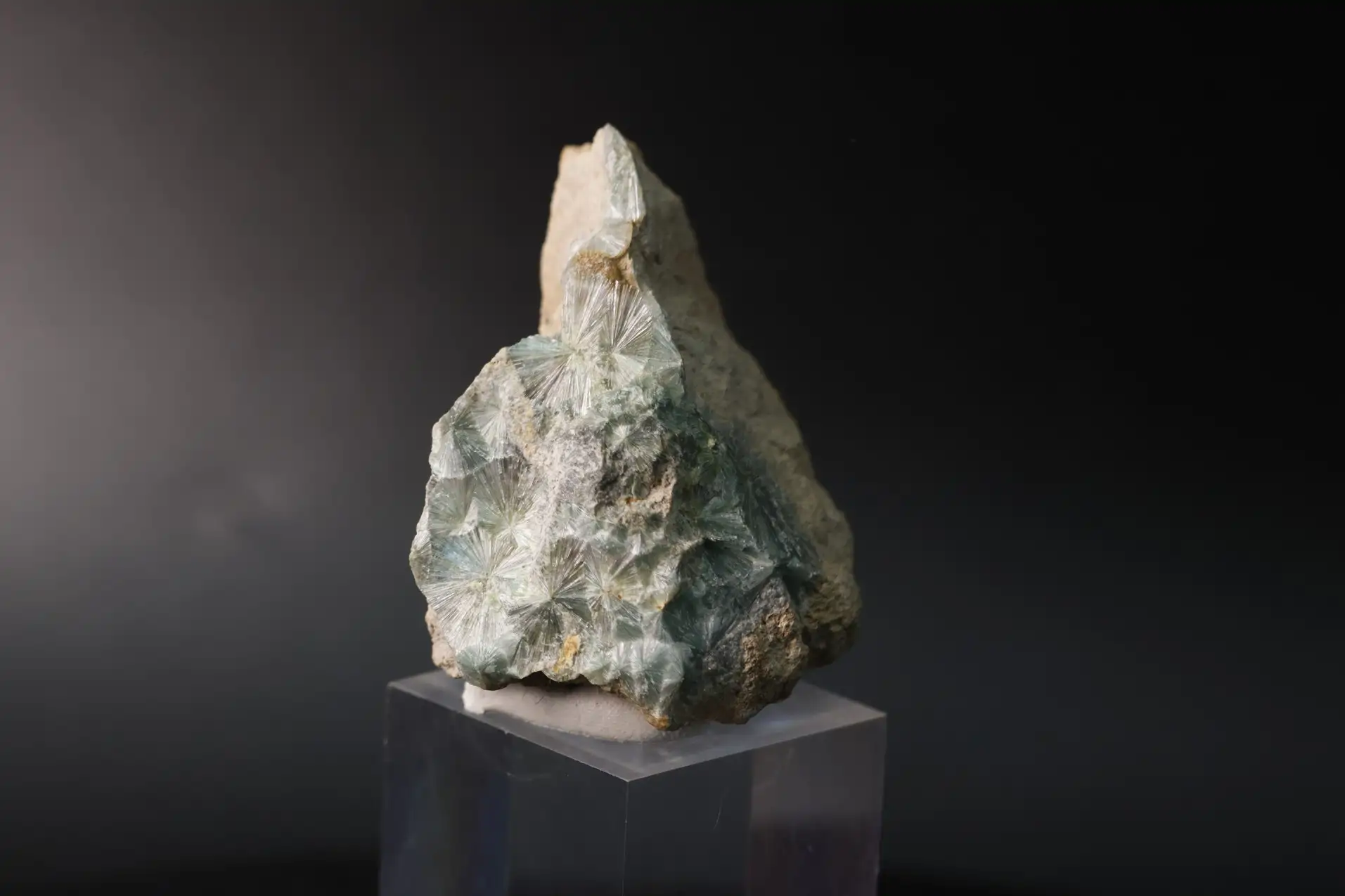 Wawelit - zelený wawelit z Arkansasu 54x41x30mm
