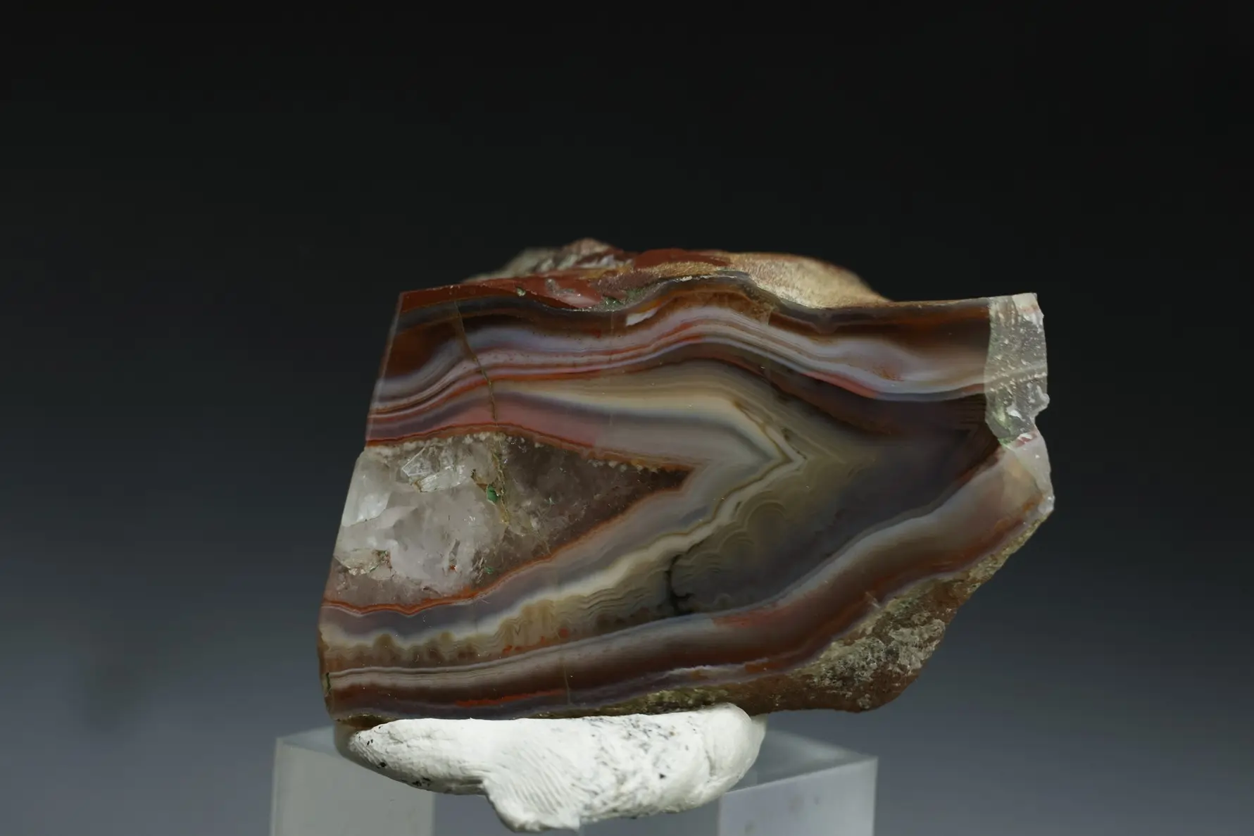Achát z Železnice Doubravice 56x34x28mm