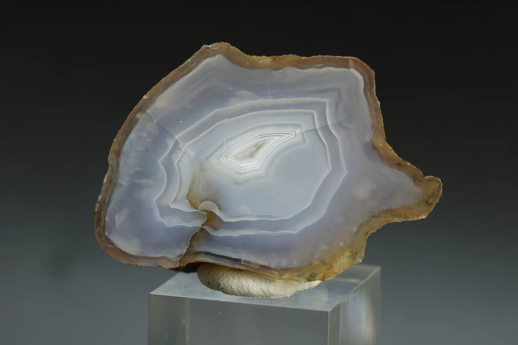 Achát z Podkrkonoší 56x41x33mm