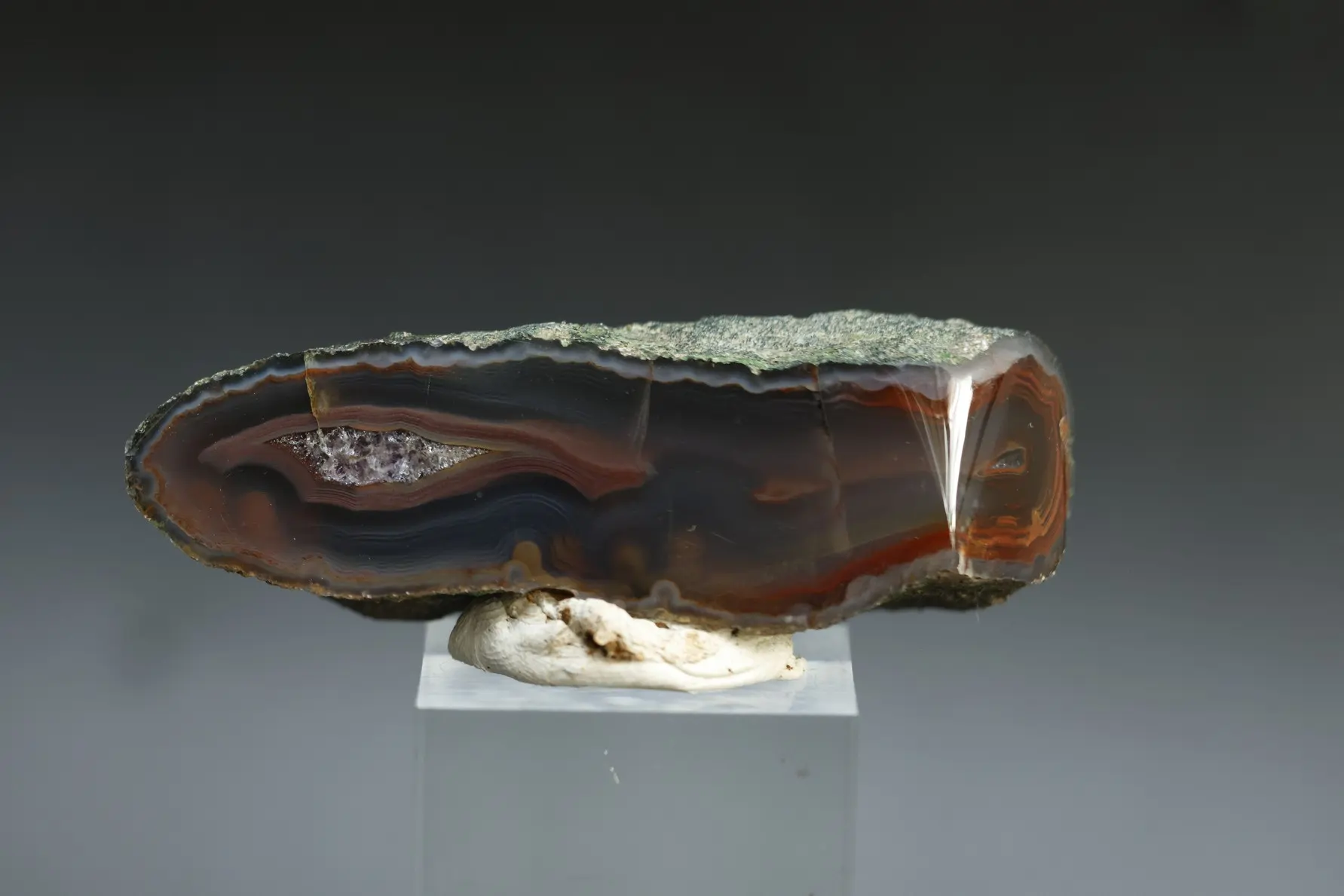 Achát z Železnice Doubravice 69x23x30mm