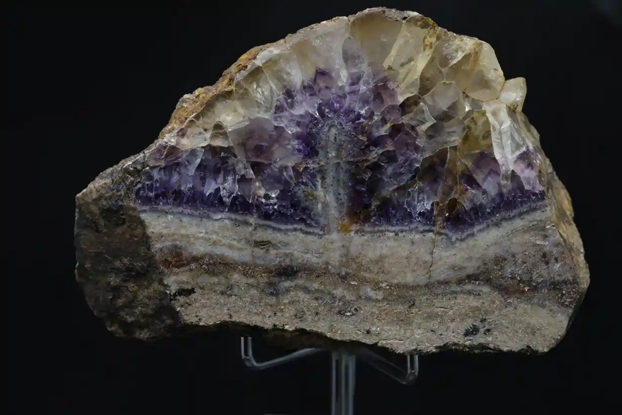 Ametystová Halže – leštěný plát 270g 103x70x30