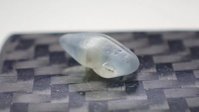 Safír - Ratnapura 8x4x5mm  1ct
