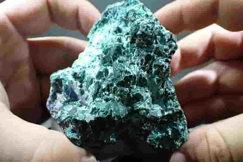Kuprit, chryzokol, plancheit z Kongo