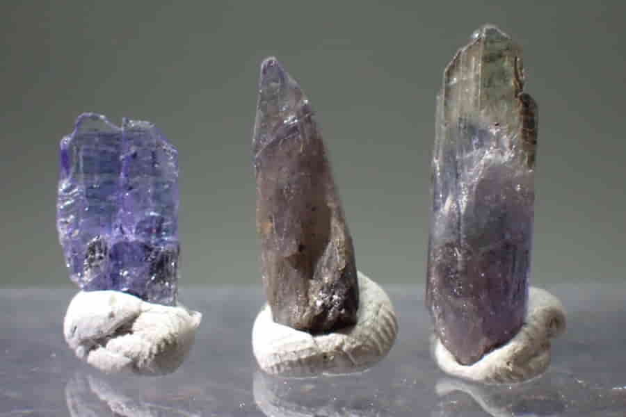 Tanzanit set 3 krystaly 